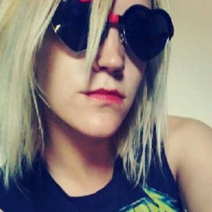 Meet your Posher, Chelby