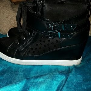 Black Wedges worn a handful of times