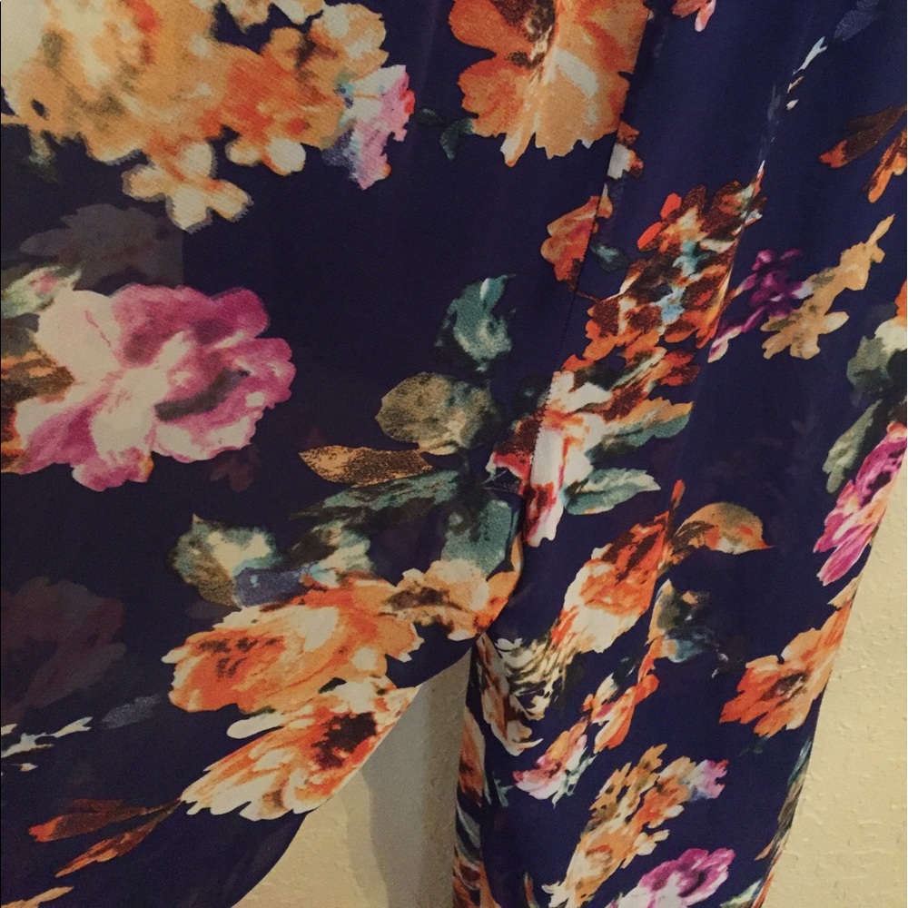 🛍️ Sale 🛍️ Beautiful Floral Jumper - Picture 4 of 5