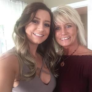 Meet your Posher, Stacy