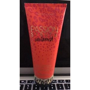 Passion Struck Untamed lotion