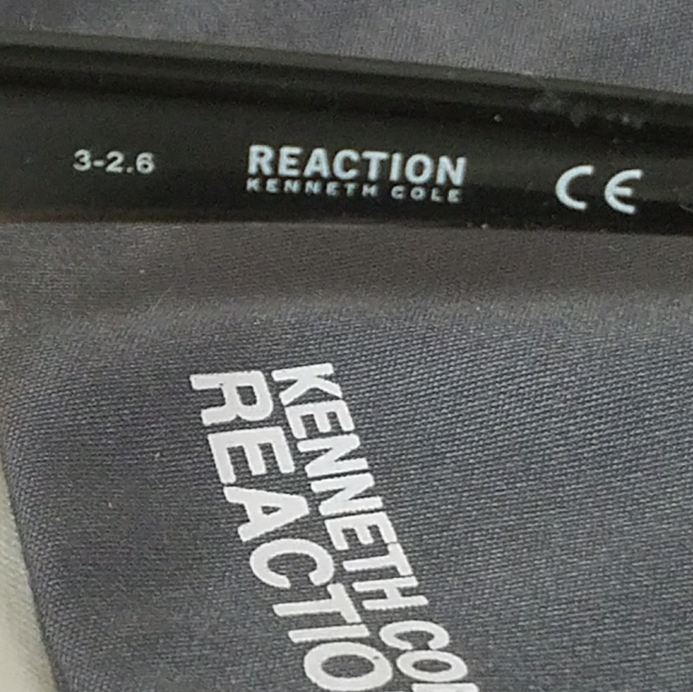 KENNETH COLE REACTION *nwot* Black Sunglasses - Picture 7 of 8