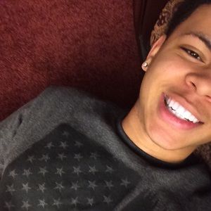 Meet your Posher, Quen