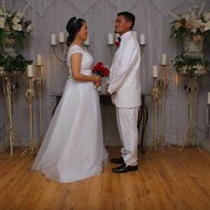 Meet your Posher, Aurora