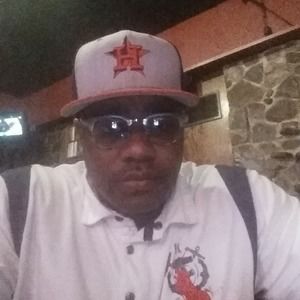 Meet your Posher, Isaac