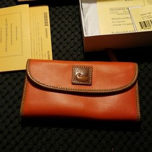 Dooney and Bourke wallet