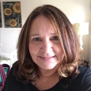 Meet your Posher, Marianne