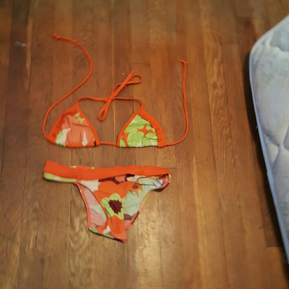 Bathing suit