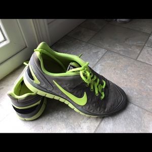 Nike free shoes