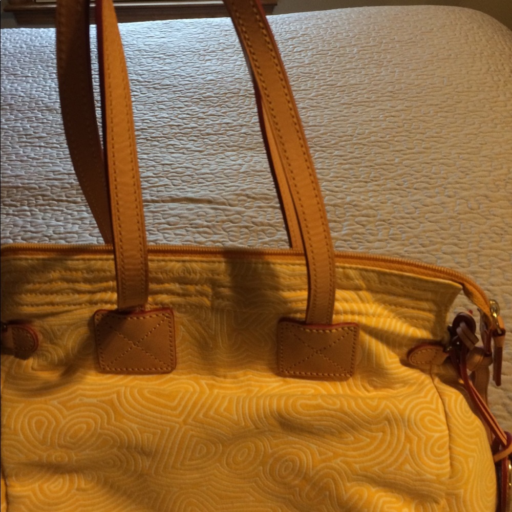 Dooney & Bourke shoulder bag - Picture 2 of 3