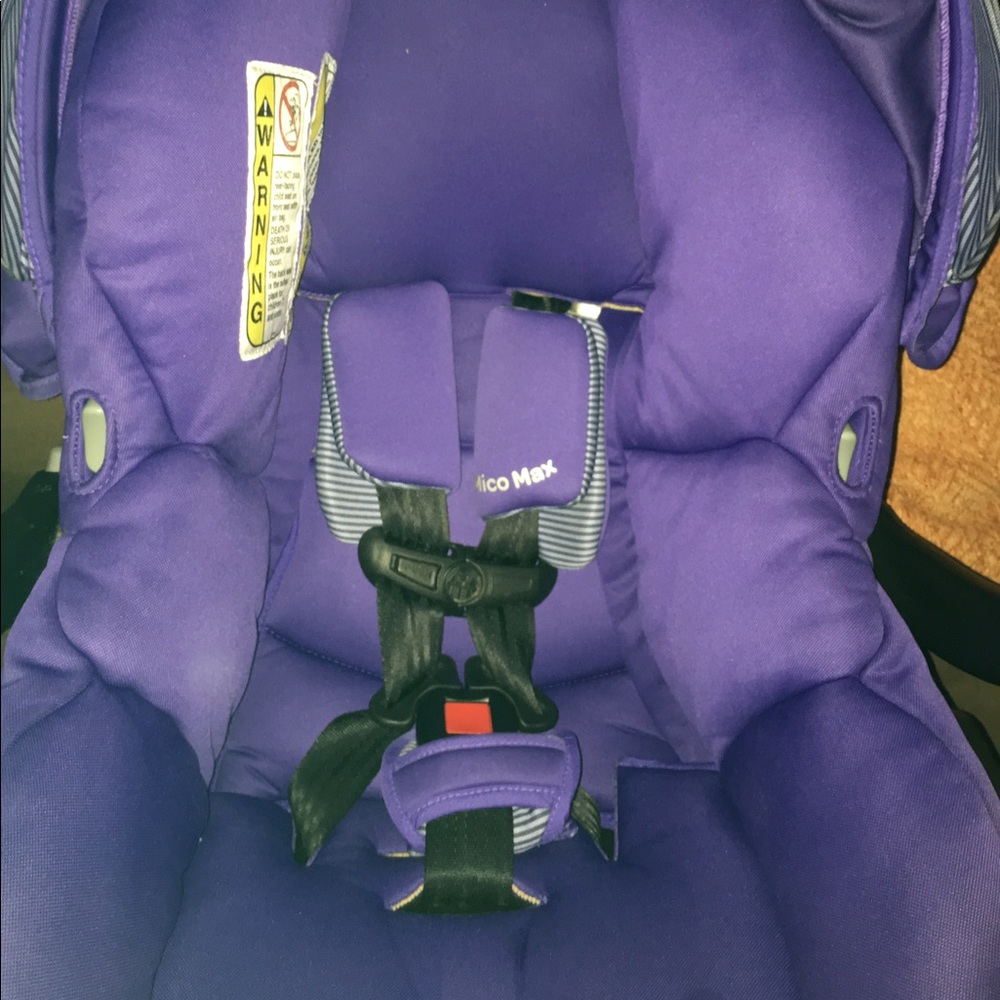 Maxi Cosi Car Seat with Base