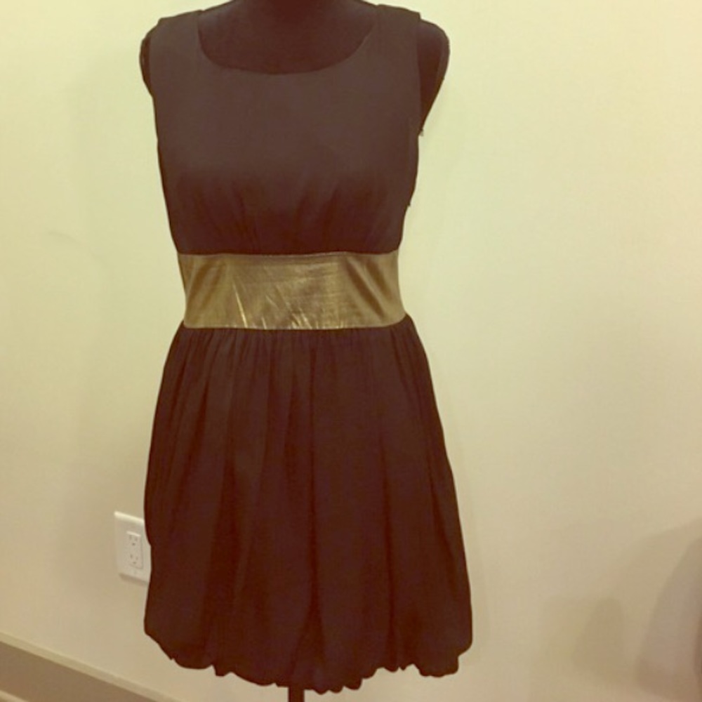 BB Dakota Black and Gold Bubble Dress