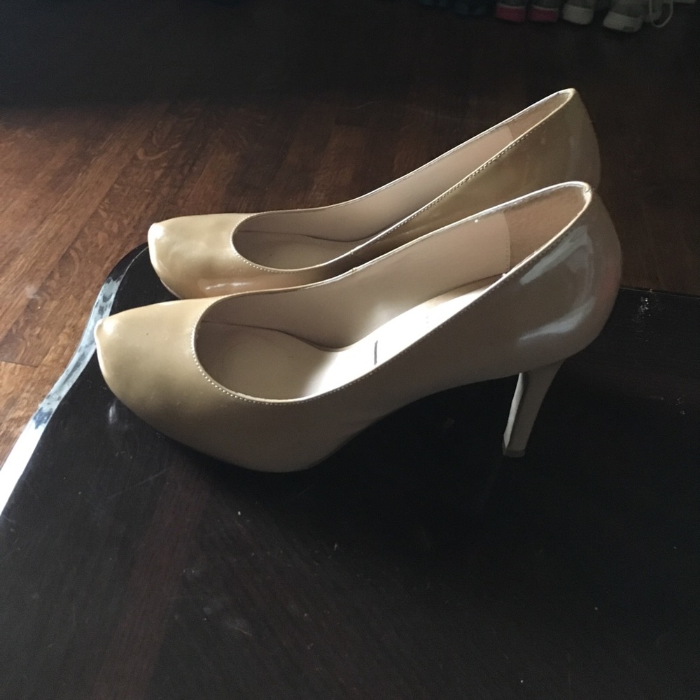 European brand shoes size 37