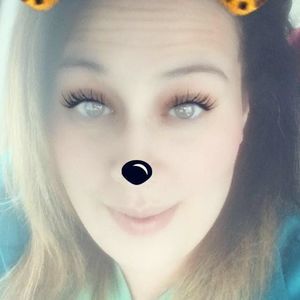 Meet your Posher, Ella