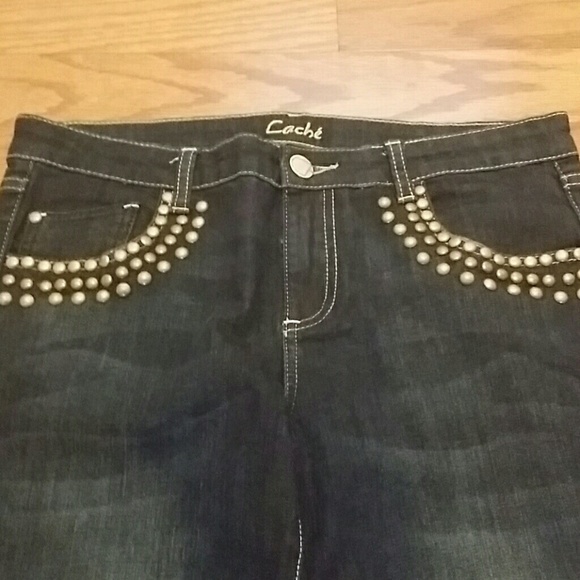 Cache Jeans - Picture 3 of 5