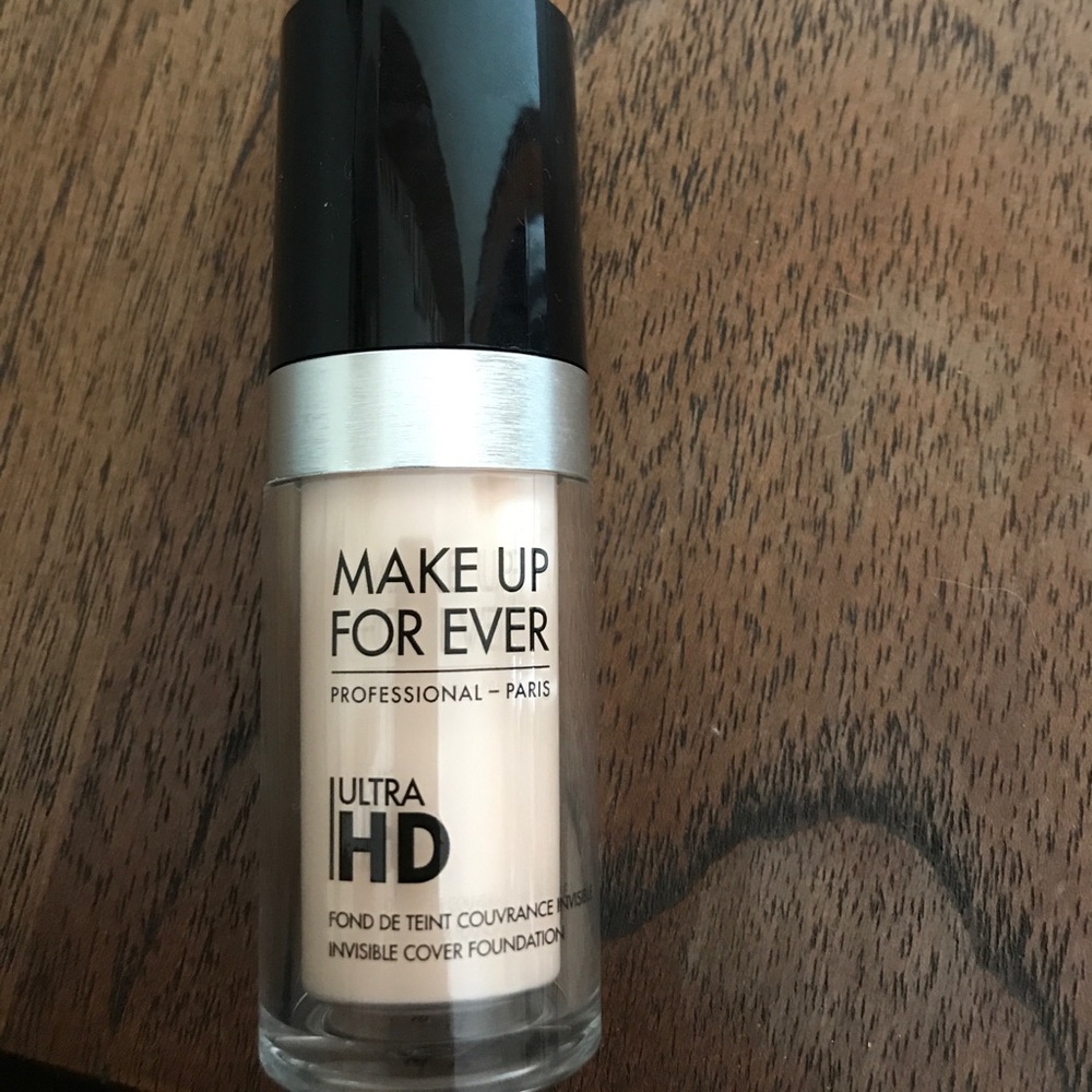 MAKE UP FOR EVER Ultra HD Foundation