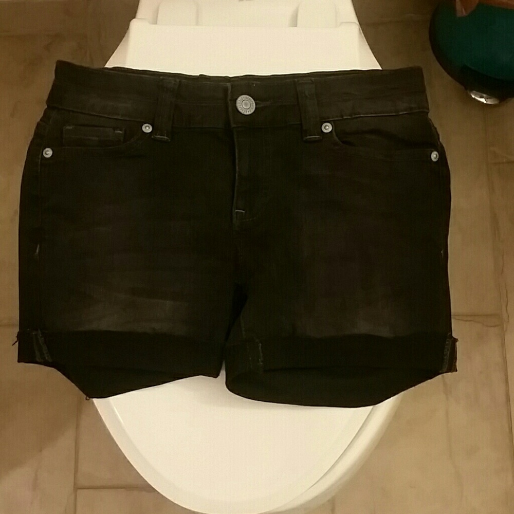 NWOT Black Aeropostale shorts