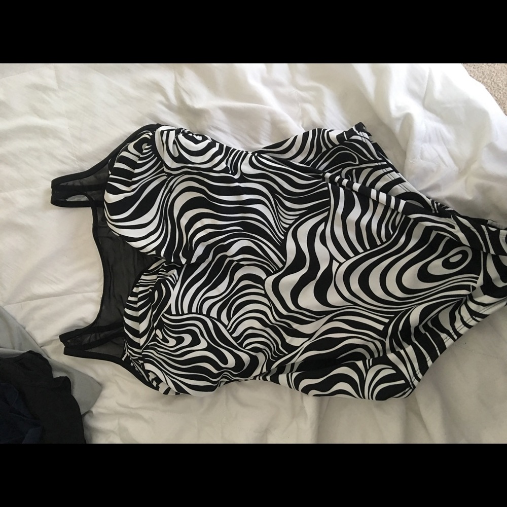 Women's plus size bathing suit