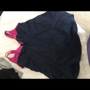 Women's bathing suit with underwire