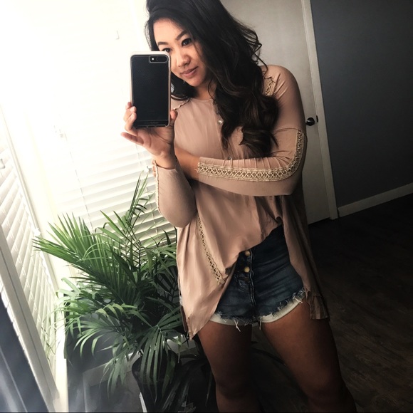 🆕 •LAST• Boho Dolman Top with Crochet Detail - Picture 4 of 4