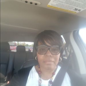 Meet your Posher, Sandra