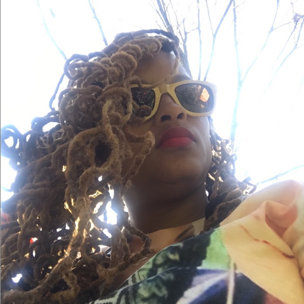 Meet your Posher, Katrina