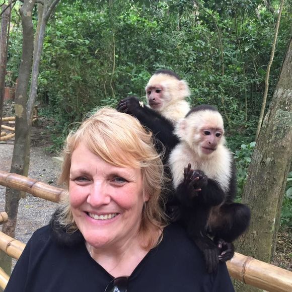 Meet your Posher, Michelle - Picture 1 of 1