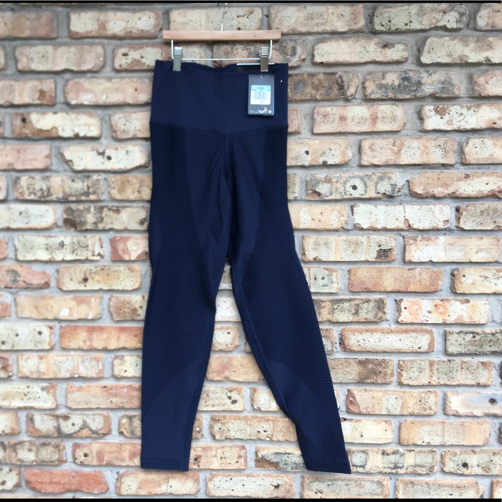 SOLD Nike Zoned Sculpt Women's Training Tights - Picture 4 of 8