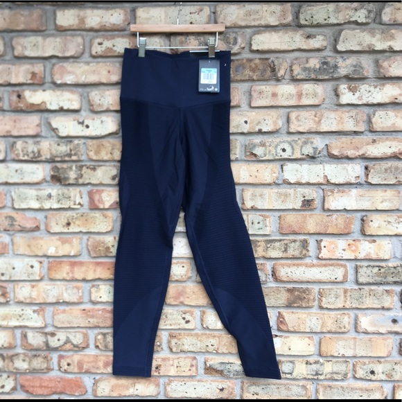 SOLD Nike Zoned Sculpt Women's Training Tights - Picture 4 of 8