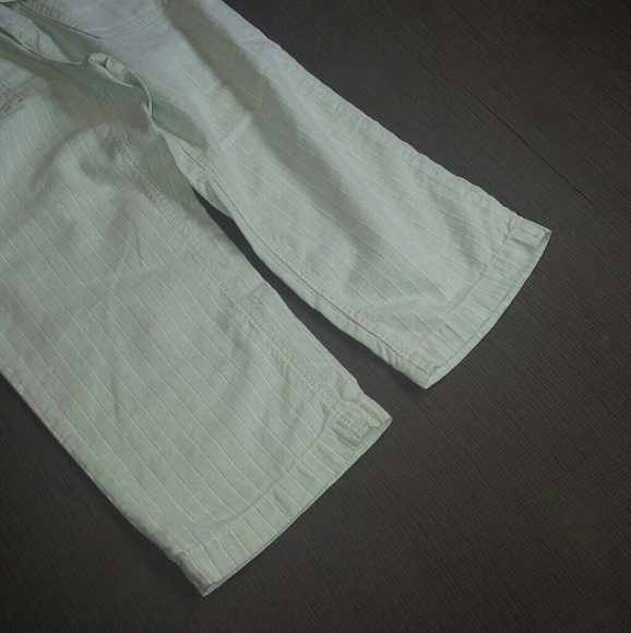 ✴️$5✴️EXPRESS Striped Capri with Belt - Picture 3 of 8