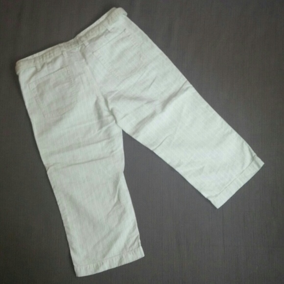 ✴️$5✴️EXPRESS Striped Capri with Belt - Picture 4 of 8