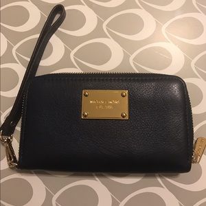 Michael Kors zip around wallet/wristlet