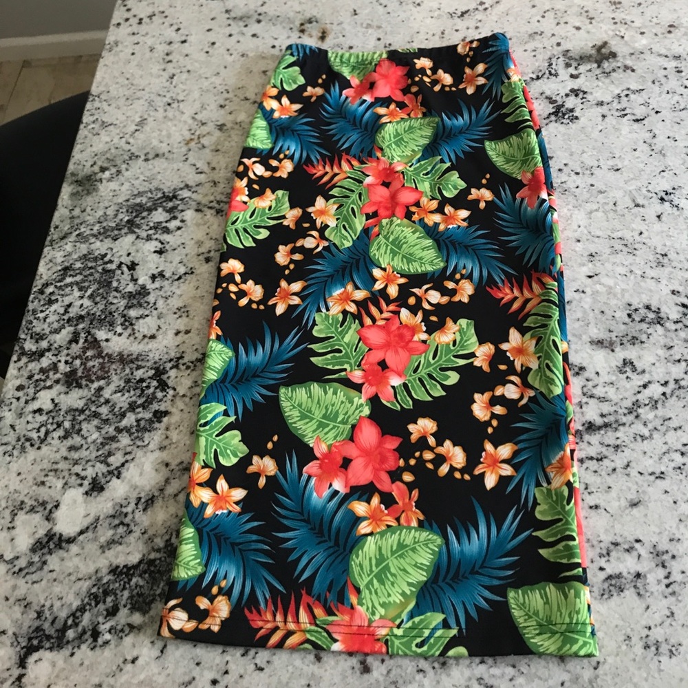 Floral (tropical) skirt