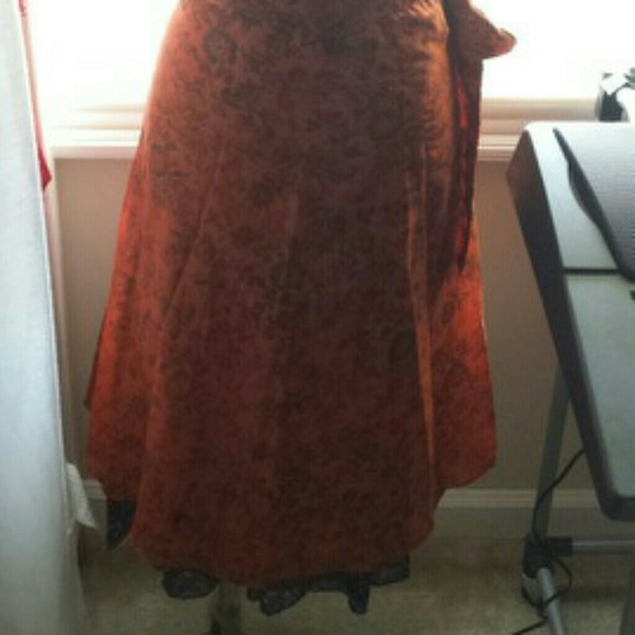 Wrap around skirt - Picture 2 of 3