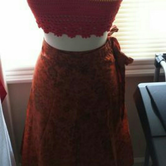 Wrap around skirt - Picture 3 of 3
