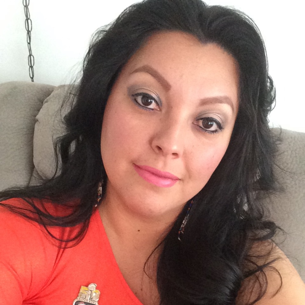 Meet your Posher, Denise