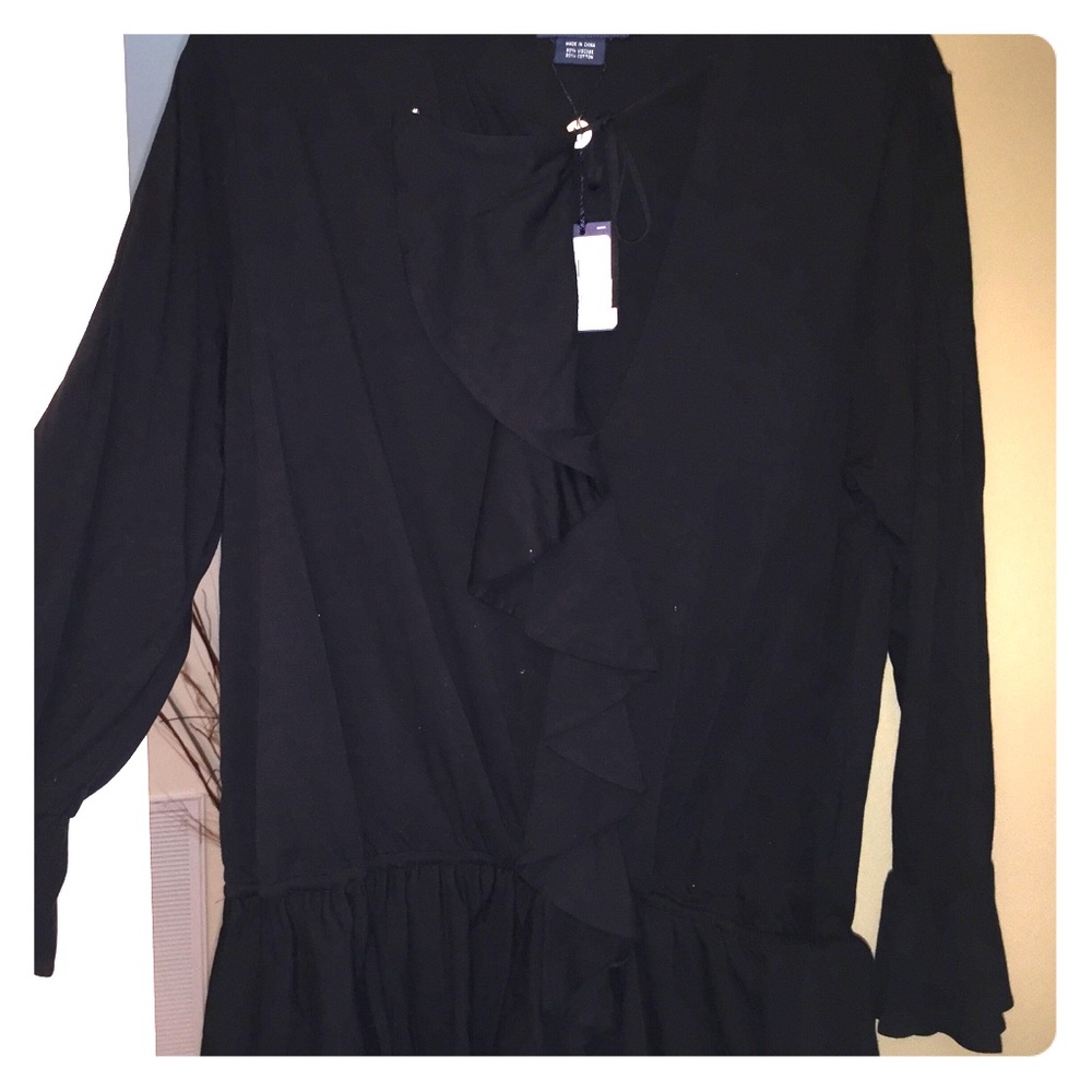 🦋SALE🦋 Ralph Lauren boho chic black top. NWT