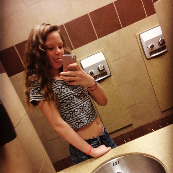 Meet your Posher, Emma - Picture 1 of 1