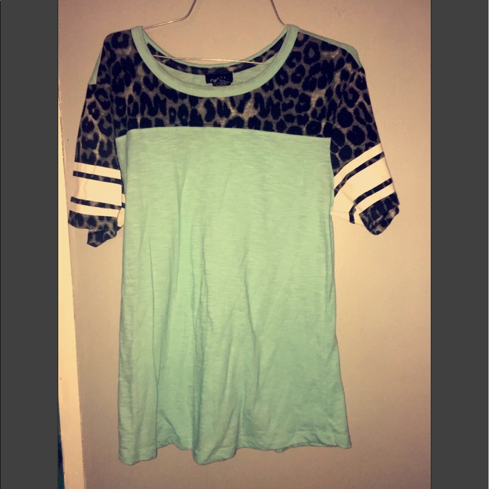 Rue 21 blue cheeta print shirt