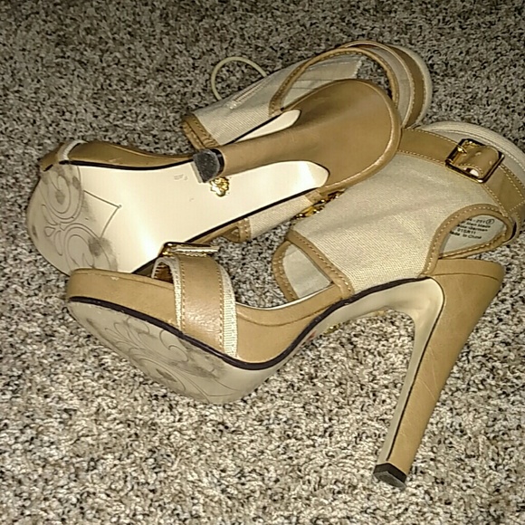 Open toe heels - Picture 3 of 6