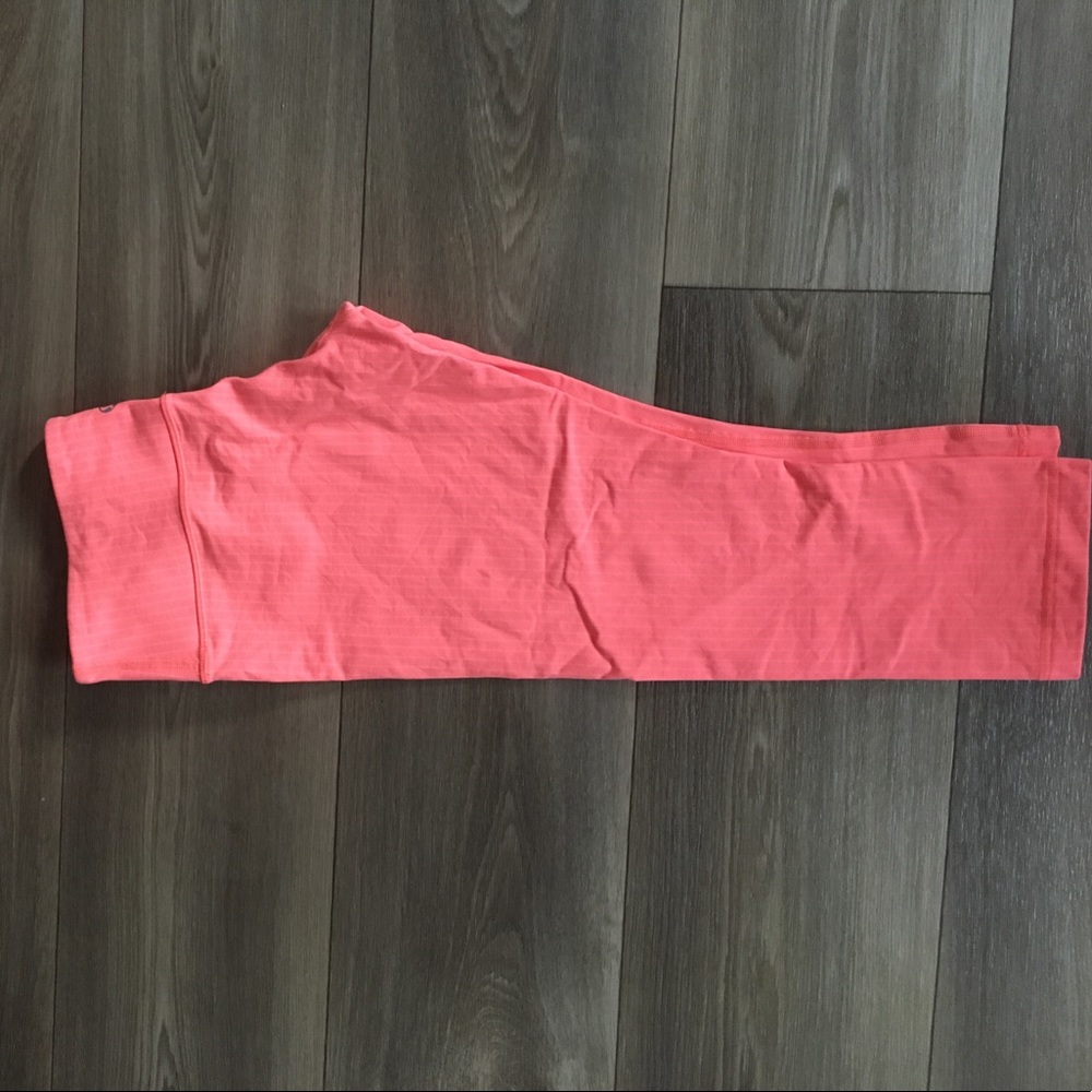 Lululemon Peachy Pink wunder under crops