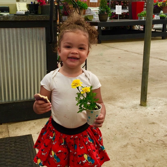 Modern Boss Glam, Urban Casual & a dash of Vintage - Picture 4 of 8