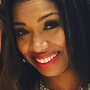 Meet your Posher, Yvette