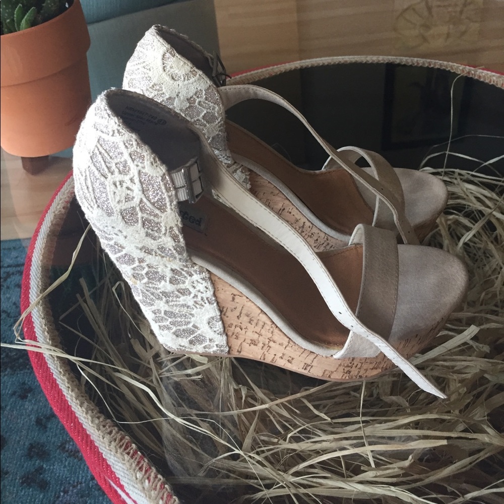 Not Rated | Buckle | bridesmaid shoes | size 8.5