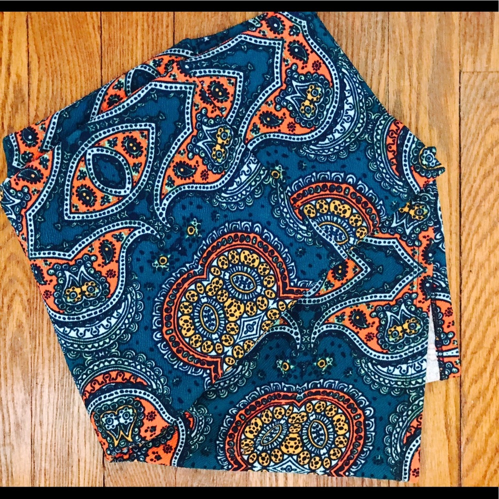 Medium Lularoe Cassie