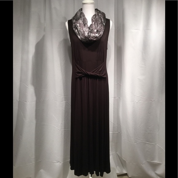 Black Sleeveless Maxi Dress - Picture 1 of 8