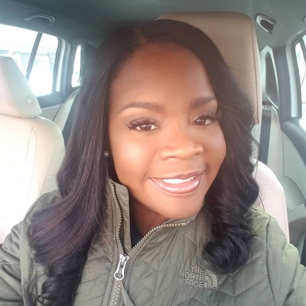 Meet your Posher, Danyelle