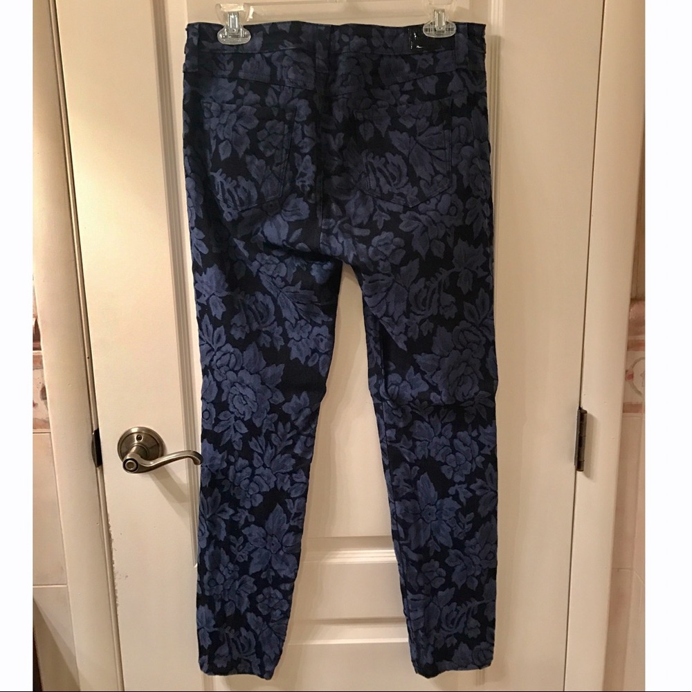 Guess Patterned Jeans - image 2