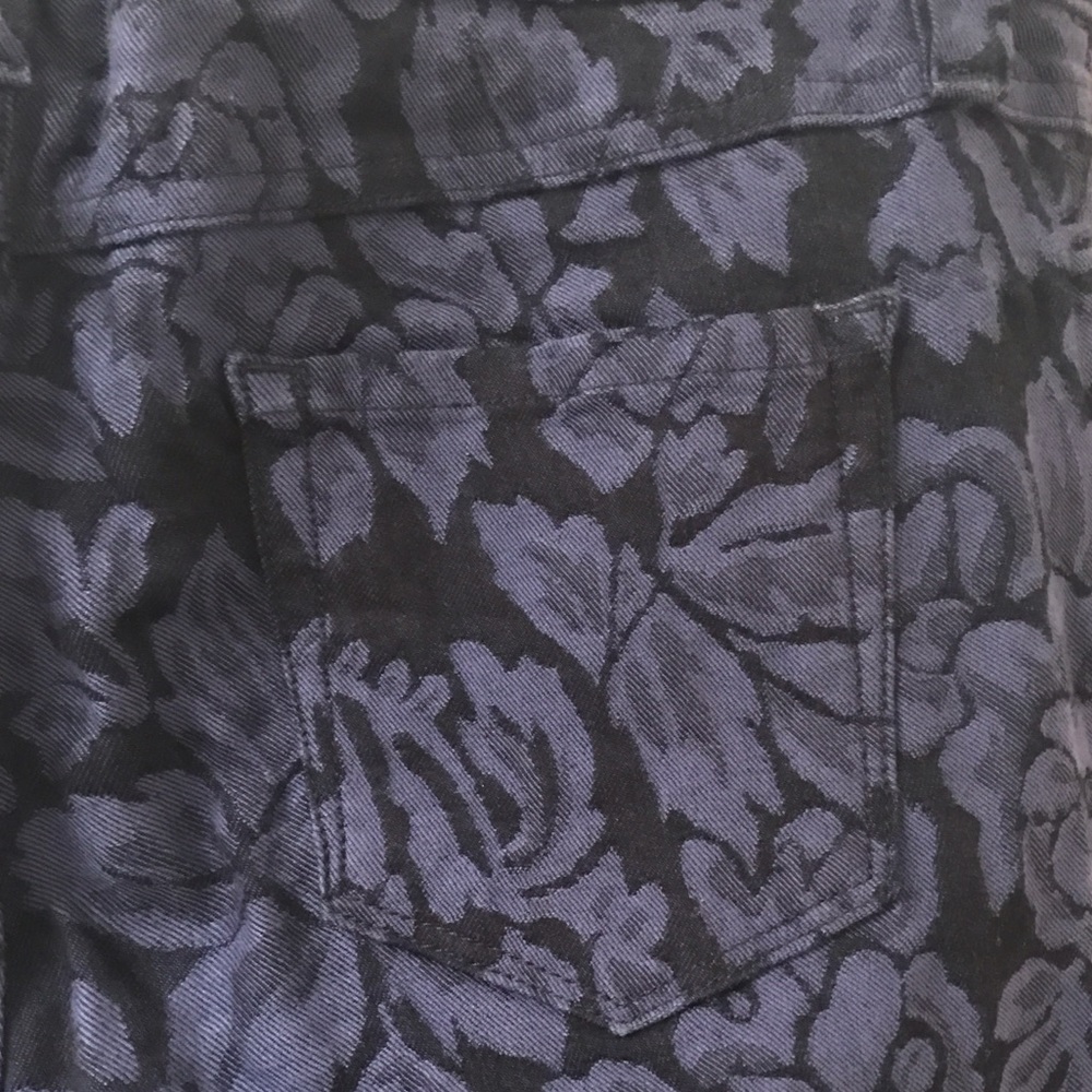 Guess Patterned Jeans - image 5