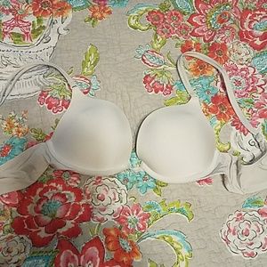 34b pushup bra white